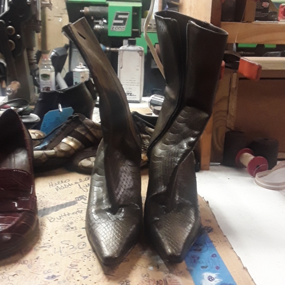 Colehann womens calf high boots